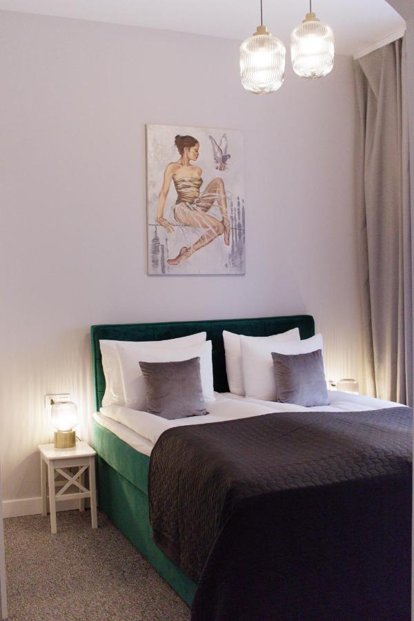 Apartamenty Plac Kolegiacki Poznań Extérieur photo