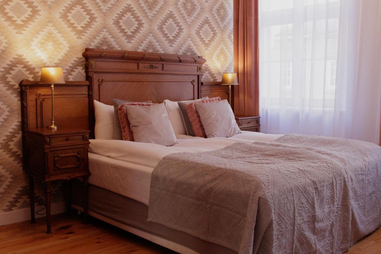 Apartamenty Plac Kolegiacki Poznań Extérieur photo